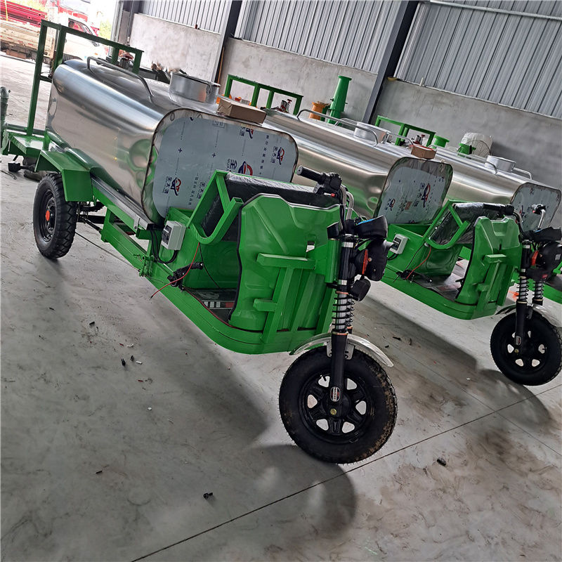 电动三轮洒水车 (2).jpg