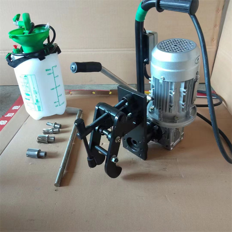 电动钢轨钻孔机6.jpg 电动钢轨钻孔机6.jpg