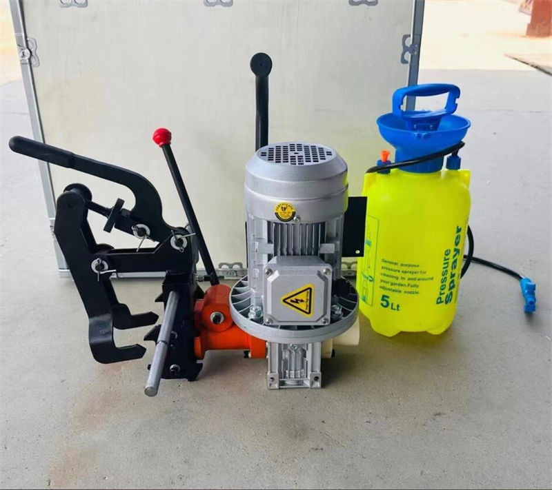 电动钢轨钻孔机2.jpg 电动钢轨钻孔机2.jpg